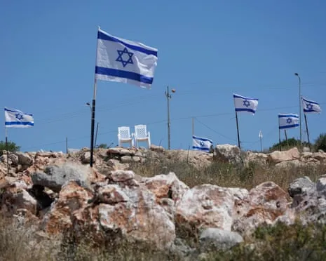As a British Member of Parliament, a Doctor and Jewish. This Is My Experience When Trying to Enter Israel